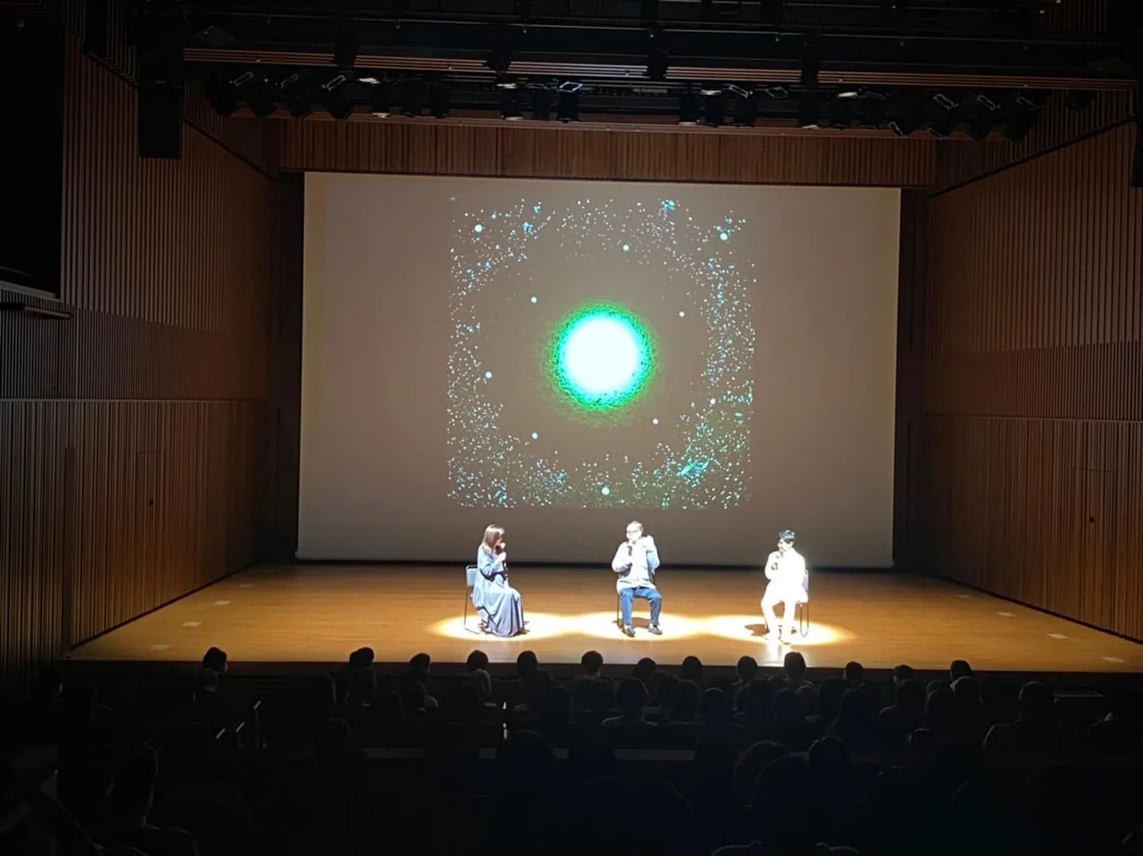 当時の公式記事に掲載された写真